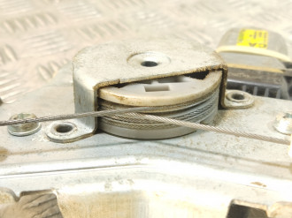 Стеклоподъемник задний левый Chevrolet Captiva  2006-2010