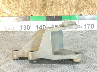 Кронштейн двигателя Chevrolet Cruze 2009-2016