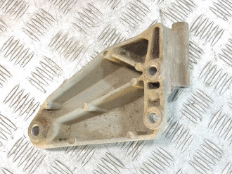 Кронштейн генератора Chevrolet Cruze 2009-2016