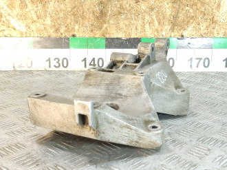 Кронштейн компрессора кондиционера Chevrolet Cruze 2009-2016