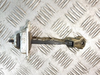 Ограничитель двери передний Chevrolet Lacetti  2003-2013