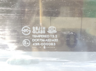 Стекло кузовное глухое заднее левое Chevrolet Captiva  2006-2010