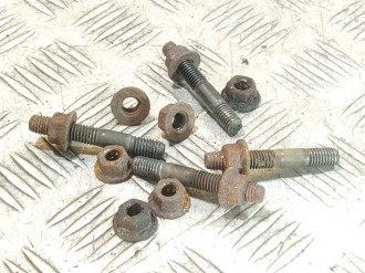 Болт Шпилька Гайка выпускного коллектора Chevrolet Cruze 2009-2016