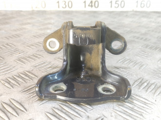 Петля двери задней правой верхняя Chevrolet Captiva  2006-2010