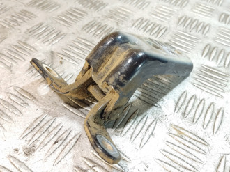 Петля двери задней левой нижняя Chevrolet Cruze 2009-2016