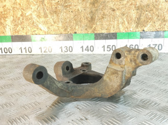 Кулак поворотный передний левый Chevrolet Captiva  2006-2010