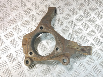 Кулак поворотный передний левый Chevrolet Captiva  2006-2010