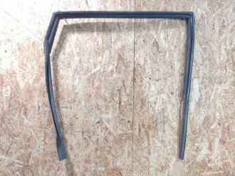 Уплотнитель стекла двери зад. правый Chevrolet Captiva  2006-2010