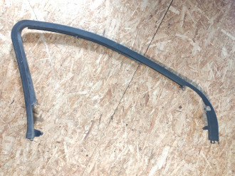 Накладка стекла двери передней левой Chevrolet Cruze 2009-2016