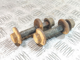 Болт развальный задний Chevrolet Captiva  2006-2010