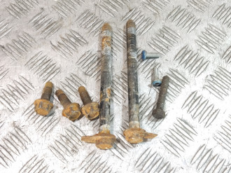 Болт подрамника заднего Chevrolet Captiva  2006-2010