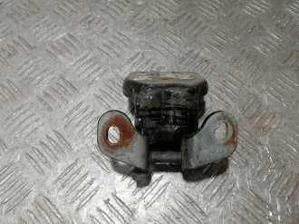 Петля двери задней левой нижняя Chrysler Pacifica 2003-2008