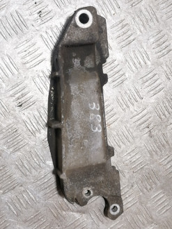 Кронштейн кпп Chrysler Pt cruiser  2000-2010
