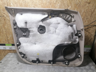 Обшивка двери передней правой Chrysler Pt cruiser  2000-2010