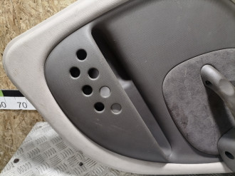 Обшивка двери задней правой Chrysler Pt cruiser  2000-2010