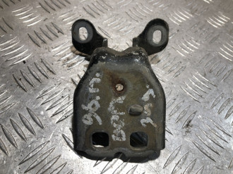 Петля двери задней правой верхняя Chrysler Pacifica 2003-2008