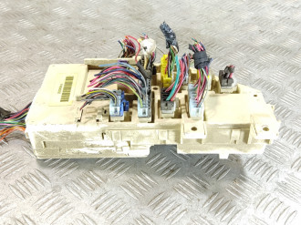 Блок предохранителей салонный Chrysler Sebring/dodge stratus 2001-2007