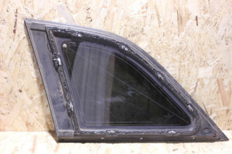 Стекло кузовное глухое заднее правое Chrysler Pacifica 2003-2008