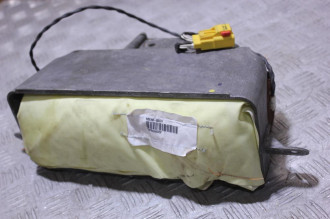 Подушка безопасности в торпедо Chrysler Pacifica 2003-2008