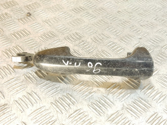 Ручка двери передней левой Chrysler Pacifica 2003-2008