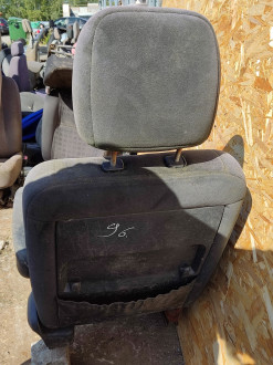 Сиденье переднее правое Chrysler Pacifica 2003-2008