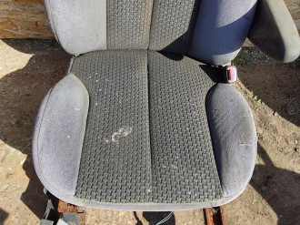Сиденье переднее правое Chrysler Pacifica 2003-2008