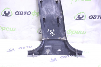 Обшивка стойки правая Citroen C3 2002-2009