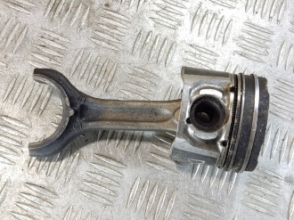 Поршень с шатуном Citroen Berlingo 2002-2012