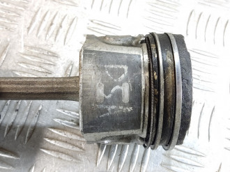 Поршень с шатуном Citroen Berlingo 2002-2012