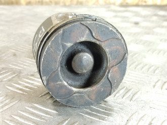 Поршень с шатуном Citroen Berlingo 2002-2012