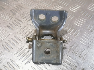 Петля двери задней левой верхняя Citroen C4 2005-2011