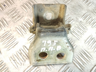 Петля двери передней правой верхняя Citroen C4 2005-2011