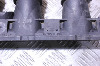 Коллектор впускной Audi A3  1996-2003