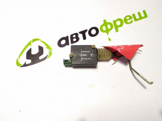 Замок лючка бензобака Audi A4 b5 B5