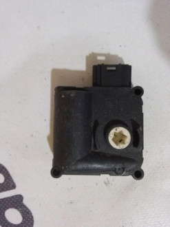 Моторчик заслонки отопителя Audi A6 c6 C6 2004-20