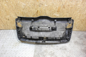 Обшивка крышки багажника Audi Q5 2008-2017