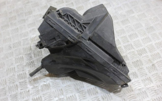 Корпус воздушного фильтра Audi Q5 2008-2017