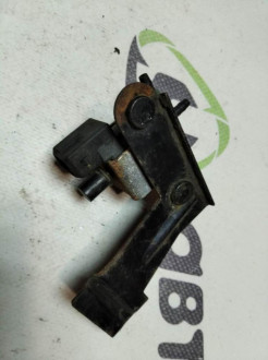 Клапан электромагнитный Audi 100 1991-1994