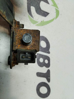 Клапан электромагнитный Audi 100 1991-1994