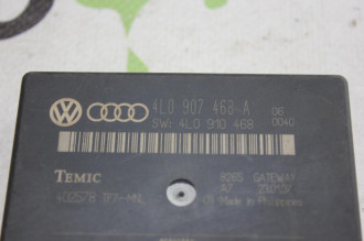 Блок электронный Audi Q7  2005 2015