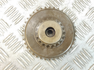 Шестерня привода двс Audi A6 c6 C6