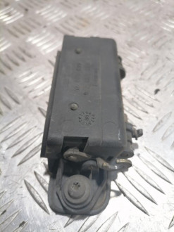 Ручка двери задней правой Audi 80/90 1986-1991