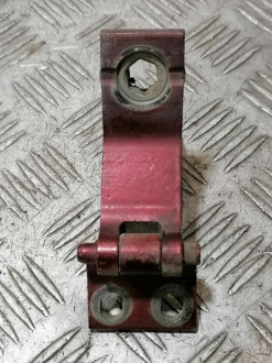 Петля двери задней левой верхняя Audi 80/90 1986 1991
