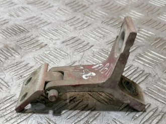 Петля двери передней правой верхняя Audi 80/90 1986 1991