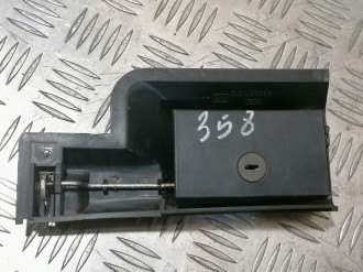 Замок бардачка Audi 80/90 1986 1991