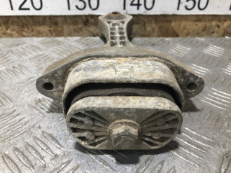 Опора кпп Audi A3  1996-2003