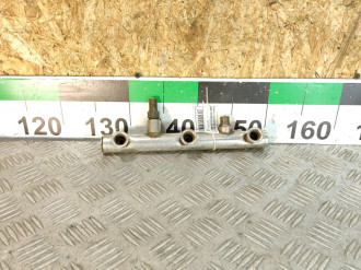 Рейка топливная рампа Audi A6 c6 C6