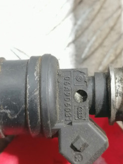 Форсунка двигателя Audi A3  1996-2003