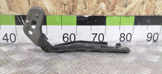 Петля капота левая Audi A6 c6 C6