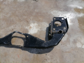 Балка подрадиаторная Audi A6 c5 C5 1997-20